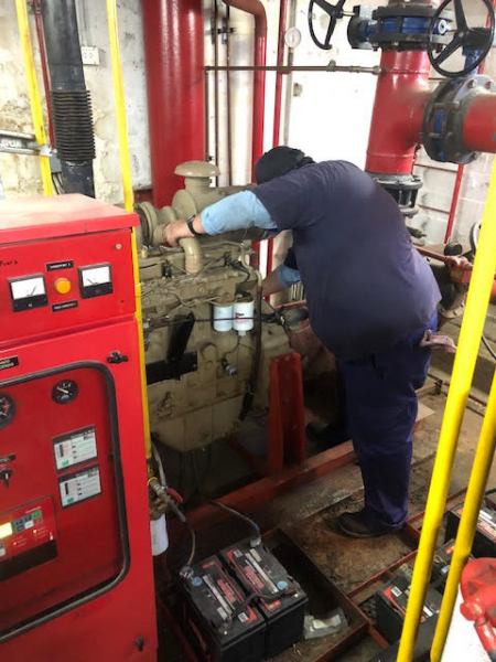 Remplazo de corona en motobomba Cummins y motobomba Doosan en la empresa FALABELLA.